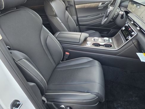 New 2026 Genesis GV80 2.5T Advanced image 9