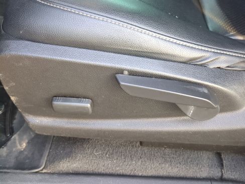 Used 2020 Chevrolet Colorado W/T w/ WT Convenience Package image 17