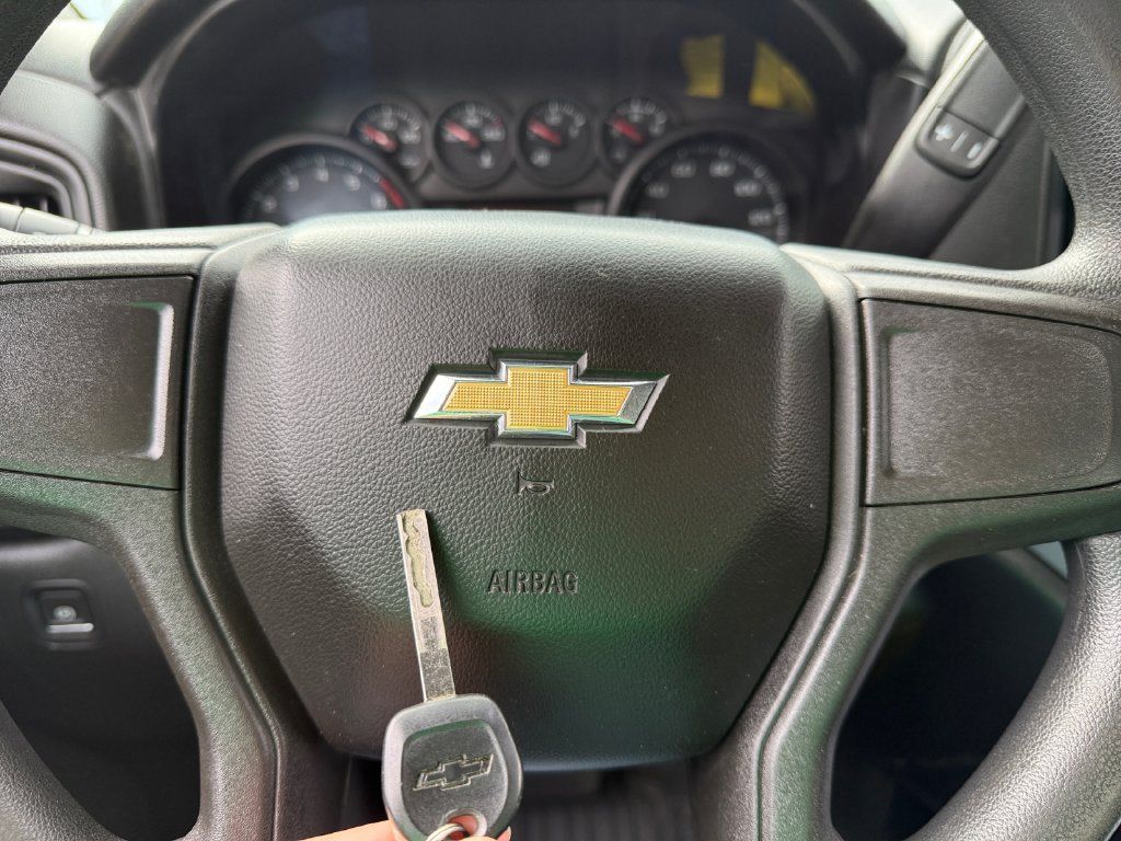 Used 2020 Chevrolet Silverado 1500 W/T RWD image 35