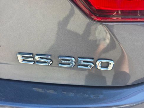Used 2013 Lexus ES 350 w/ Luxury Pkg image 5