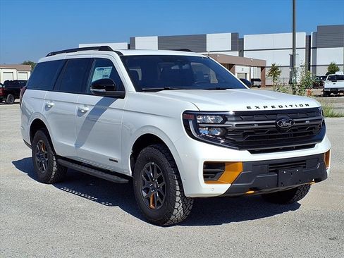 New 2025 Ford Expedition Tremor image 3