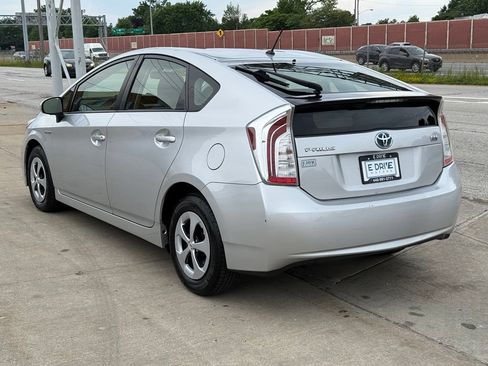 Used 2013 Toyota Prius Two FWD image 9