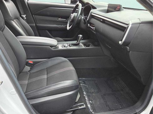 Certified 2025 MAZDA CX-50 AWD 2.5 S w/ Preferred Package image 21
