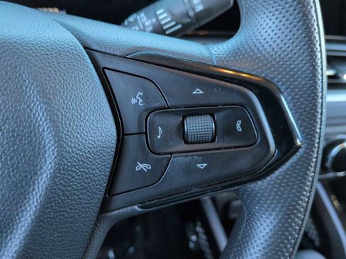 Used 2025 Chevrolet TrailBlazer LS image 25