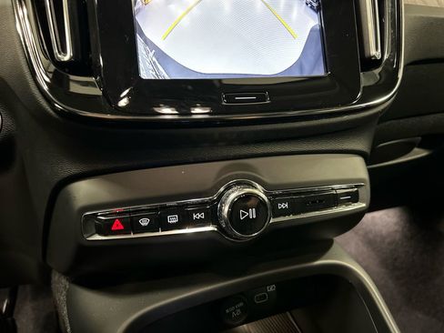 Used 2026 Volvo XC40 B5 Plus w/ Protection Package Premier image 18