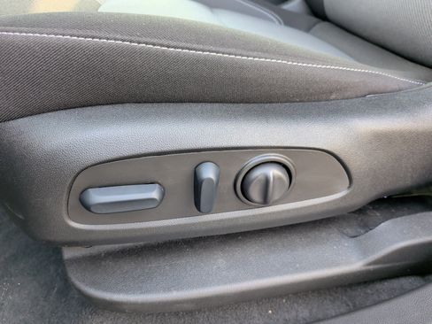 Used 2024 Chevrolet Blazer LT w/ Convenience Package image 16