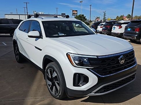 New 2026 Volkswagen Atlas Cross Sport SE AWD/4WD image 3