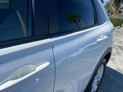 Used 2023 Honda HR-V LX image 16