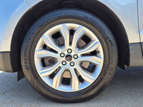 Used 2023 Ford Edge Titanium AWD/4WD image 22