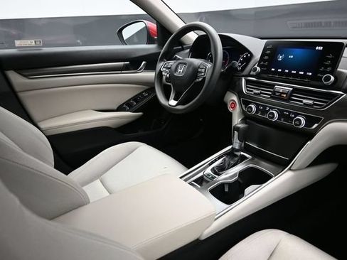 Used 2020 Honda Accord LX image 17