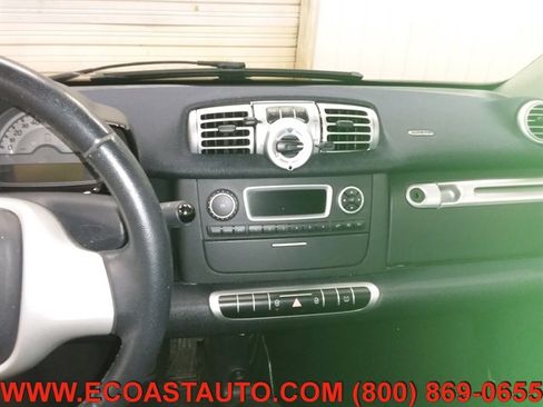 Used 2013 smart fortwo pure image 11