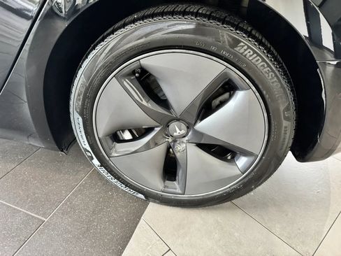 Used 2018 Tesla Model 3 Long Range RWD image 35