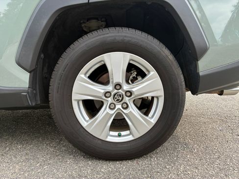 Used 2021 Toyota RAV4 XLE w/ Convenience Package AWD/4WD image 26