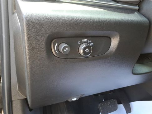 Used 2023 Chevrolet Traverse High Country w/ LPO, Floor Liner Package AWD/4WD image 19