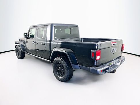 Used 2021 Jeep Gladiator Willys image 5