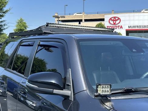 Used 2020 Toyota 4Runner Venture w/ Moonroof Package AWD/4WD image 12