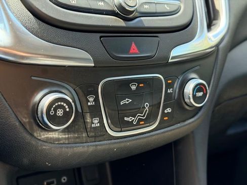 Used 2019 Chevrolet Equinox LT image 14