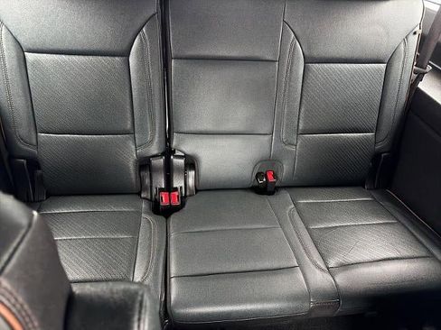 Used 2025 GMC Yukon XL AT4 w/ Premium Trailering Package image 22