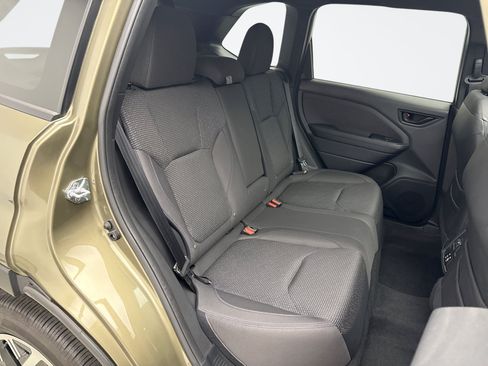 Used 2025 Subaru Forester Premium AWD/4WD image 18