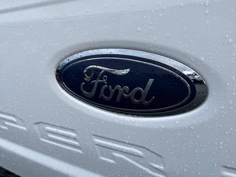 Used 2023 Ford F350 XLT w/ XLT Premium Package image 8