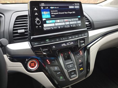 Used 2025 Honda Odyssey Touring image 29