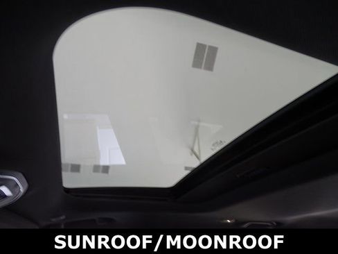 Used 2023 Jeep Grand Cherokee Altitude image 11