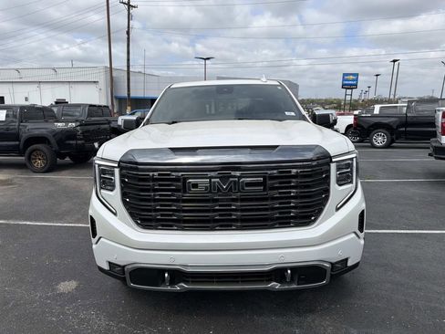 Used 2023 GMC Sierra 1500 Denali Ultimate AWD/4WD image 7