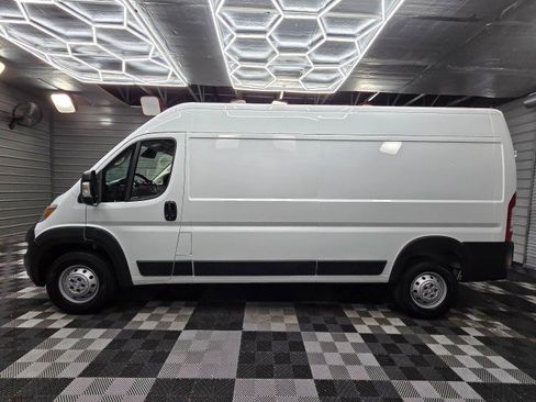 Used 2023 RAM ProMaster 2500 FWD image 8