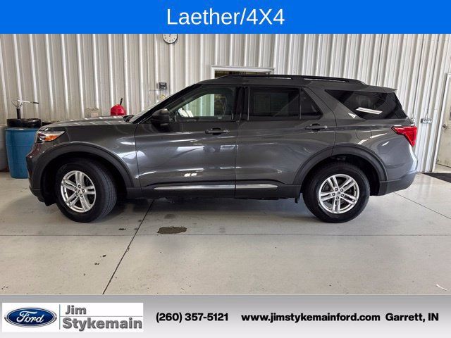Used 2020 Ford Explorer XLT w/ Equipment Group 202A AWD/4WD image 3