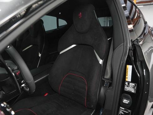 Used 2026 Ferrari Purosangue AWD/4WD image 50