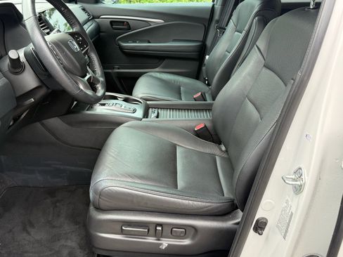 Certified 2023 Honda Passport EX-L image 15