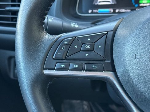 Used 2020 Nissan Leaf SV w/ SV Technology Package image 28