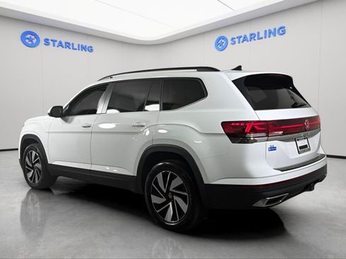 Used 2024 Volkswagen Atlas SE FWD image 5