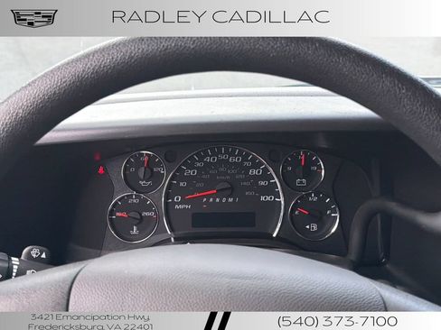 Used 2025 GMC Savana 2500 w/ Driver Convenience Package RWD image 5