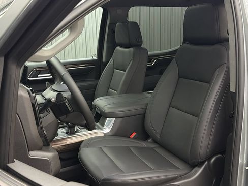 Used 2025 Chevrolet Silverado 1500 RST w/ Convenience Package II AWD/4WD image 34