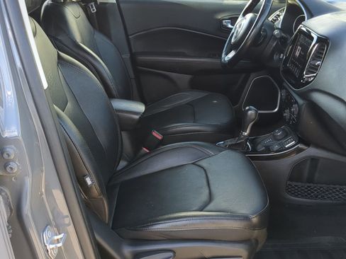 Used 2020 Jeep Compass Limited image 23