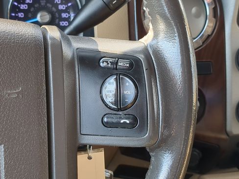 Used 2015 Ford F350 Lariat w/ Lariat Interior Package image 19