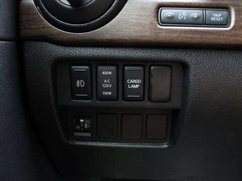 Used 2017 Nissan Titan Platinum Reserve AWD/4WD image 9
