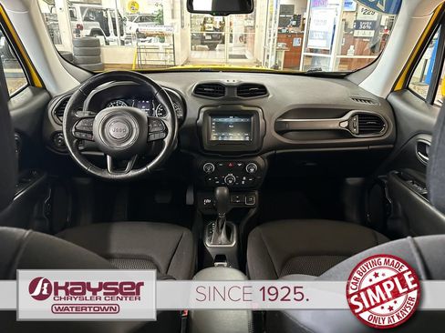 Certified 2018 Jeep Renegade Altitude AWD/4WD image 11