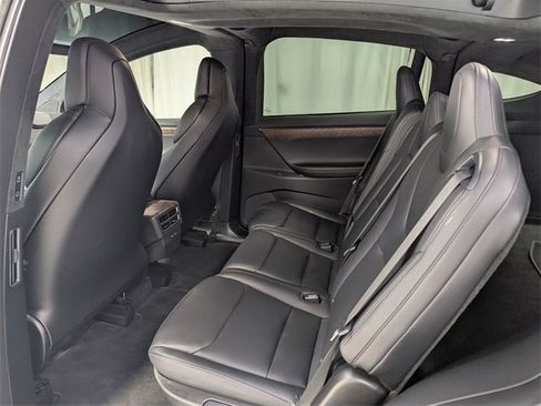 Used 2019 Tesla Model X 100D image 9