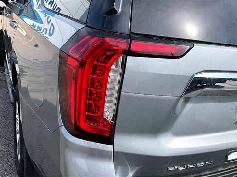 Used 2023 GMC Yukon SLT w/ SLT Luxury Package AWD/4WD image 31