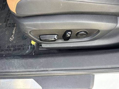 Certified 2023 Lexus ES 350 w/ Accessory Package (Z2) FWD image 12