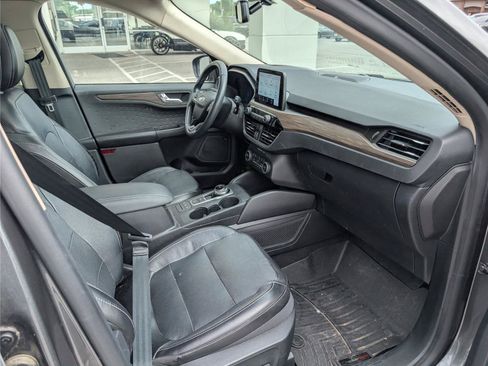 Used 2020 Ford Escape Titanium AWD/4WD image 11
