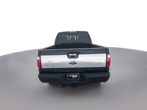Used 2015 Ford F250 Platinum w/ FX4 Off-Road Package AWD/4WD image 6