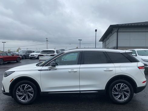 Used 2023 Lincoln Corsair AWD w/ Equipment Group 101A image 7