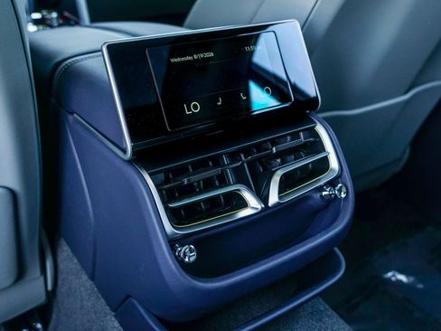 New 2025 Bentley Flying Spur Plug-In Hybrid AWD/4WD image 25