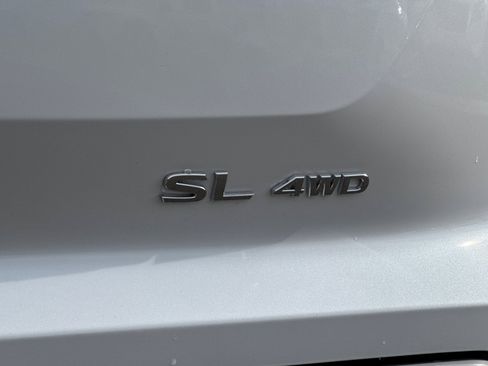 New 2025 Nissan Pathfinder SL image 32