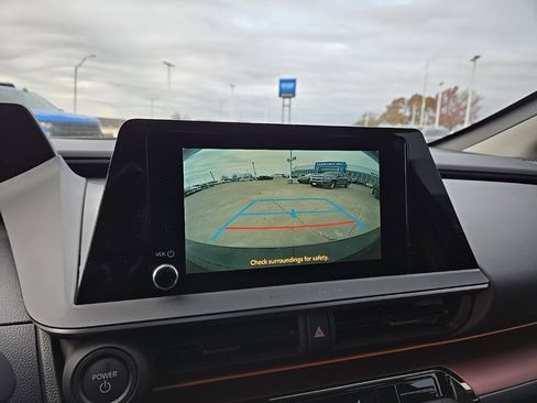 Used 2026 Toyota Prius Plug-In Hybrid image 27