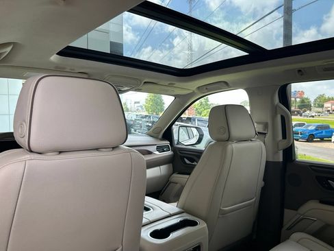 Used 2024 GMC Yukon Denali w/ Max Trailering Package AWD/4WD image 11
