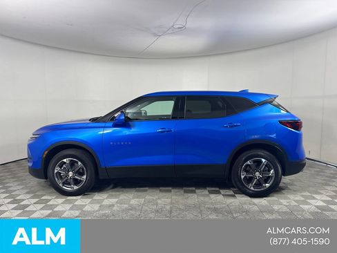 Used 2025 Chevrolet Blazer LT FWD image 11